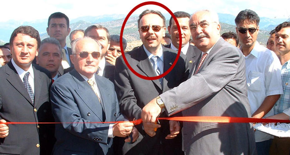 Eski Bakan Arif Ahmet Denizolgun'un Ölümüne İlişkin Mezar Açma Kararı Resmi Gazeteye Yansıtıldı
