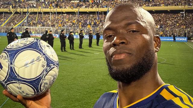 Enner Valencia'dan Arjantin'de Tarihi Başarı: Üç Kafa Golüyle Hat-trick