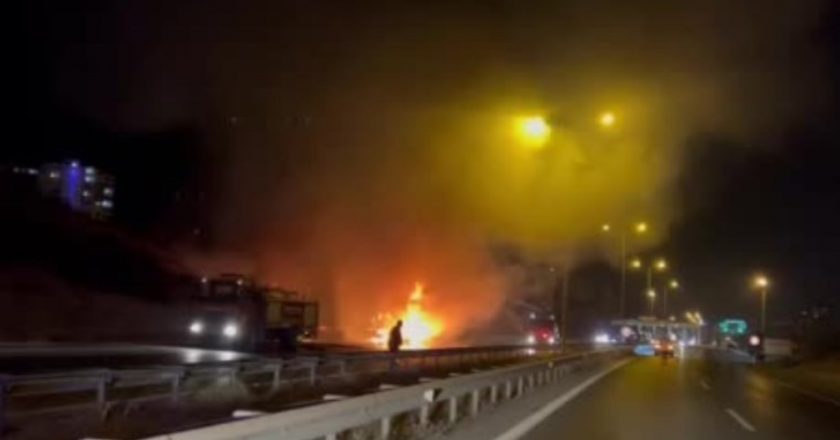 Kamyonlar gişede çarpıştı ve alev aldı: 1 ölü, 1 yaralı! – Türkiye’den son dakika haberleri