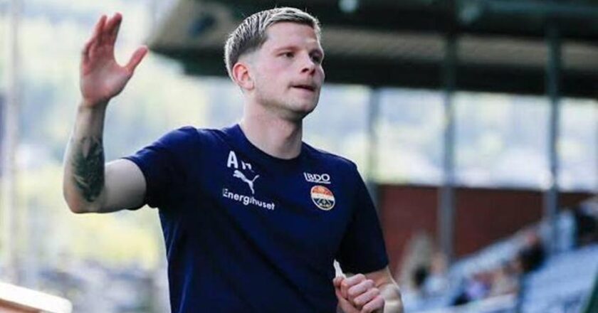 Samsunspordan sol bek transferi: Marc Bolanın yanına izlandalı Logi Tomasson katılıyor