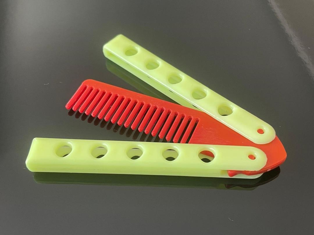 AW472536_03