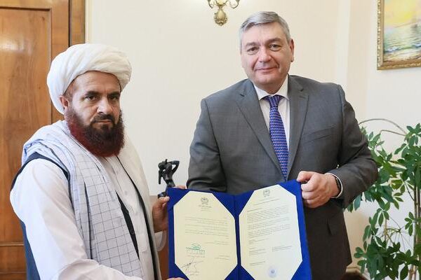“Tarihi bir adım” diyerek duyurdular! Rusya, Afganistan yönetimini resmen tanıyan ilk ülke oldu