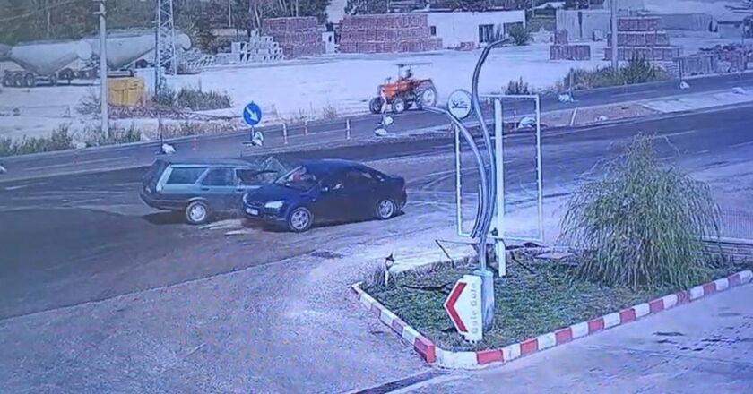 Isparta’da otomobiller çarpıştı: 1’i ağır 8 yaralı – Son Dakika Türkiye Haberleri