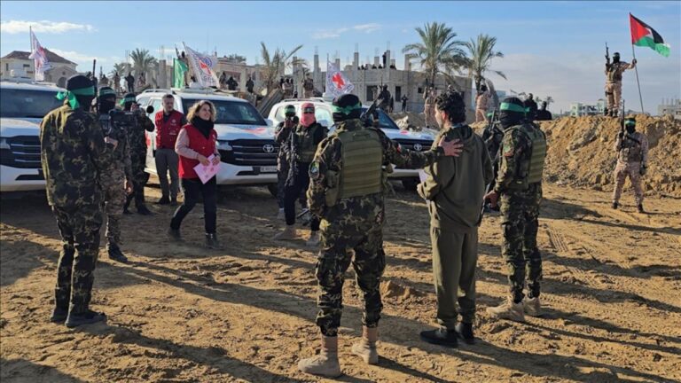 Hamas, 10 İsrailli esiri serbest bırakmayı kabul etti