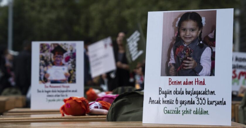 AK Parti’den Gazzeli çocuklar için ‘Boş Sıralar’ etkinliği