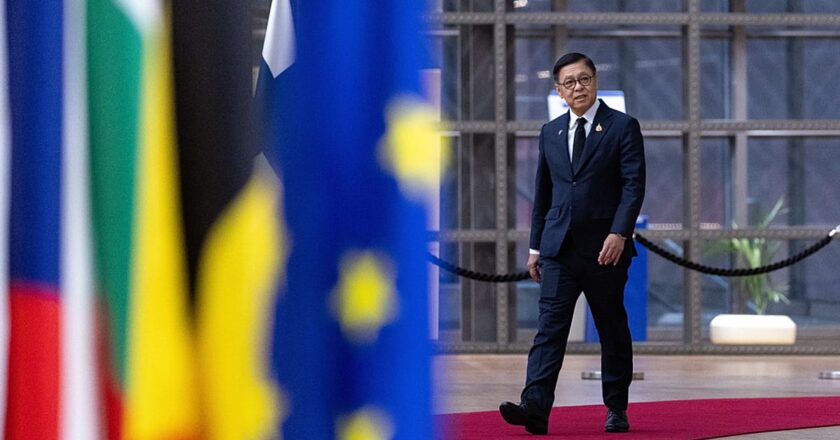 Tayland Dışişleri Bakanı, AB’nin bölgeye denge getirmesini umuyor