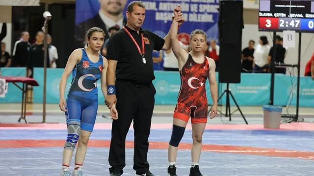 Yıldızlar Güreş Türkiye Şampiyonu, Sivas’ta devam ediyor